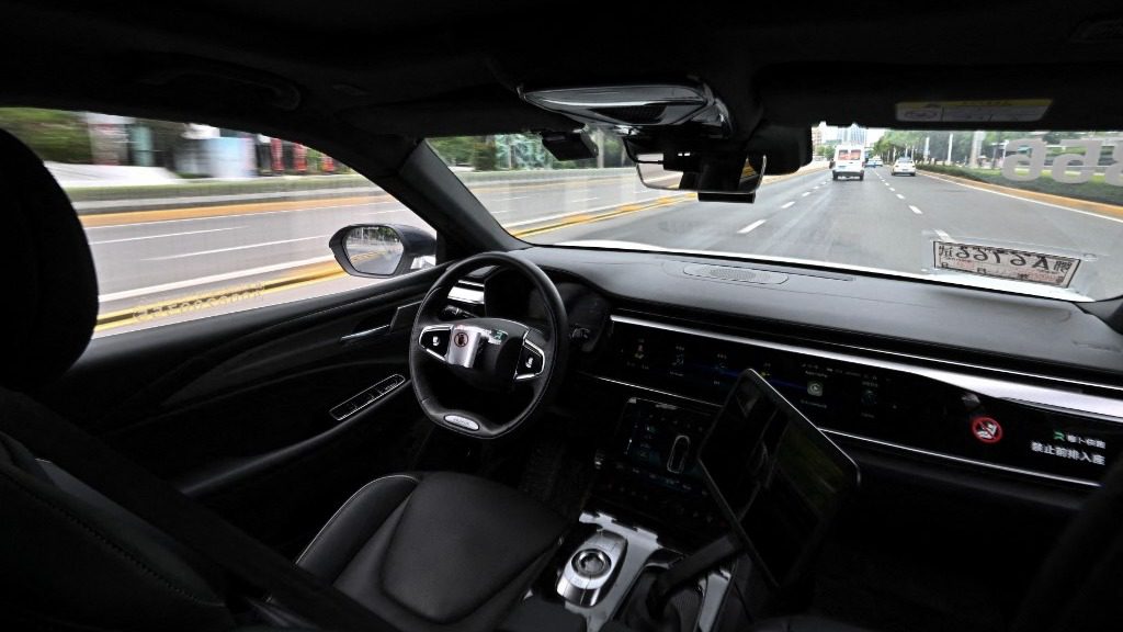 Çin'in Wuhan şehrinde teknoloji şirketi Baidu’nun sürücüsüz taksileri yaşanan sistem