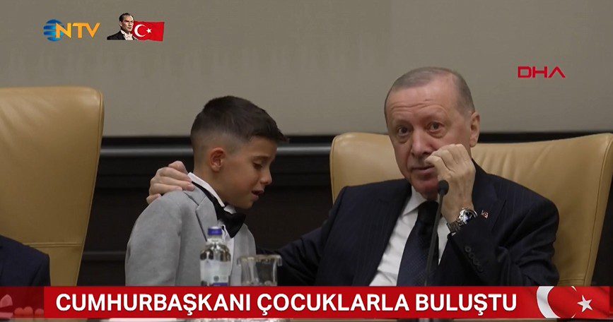 Cumhurbaşkanı Recep Tayyip Erdoğan, Milli Eğitim Bakanı Yusuf Tekin ile