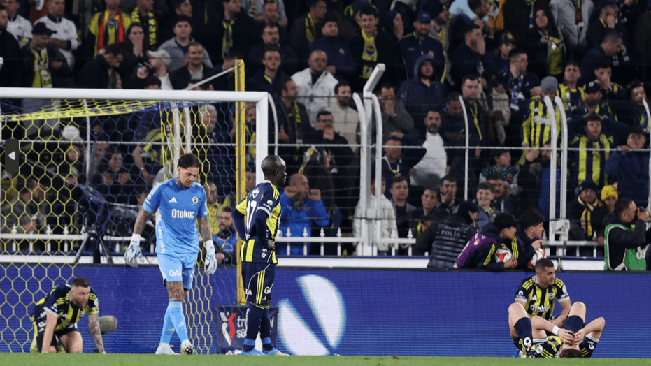 Günün spor sayfalarında, spor gündeminden en yeni gelişmeler ve transfer