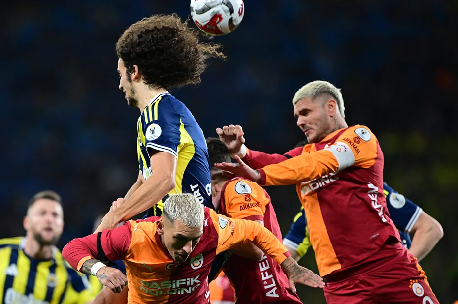 Günün spor sayfalarında, spor gündeminden en yeni gelişmeler ve transfer