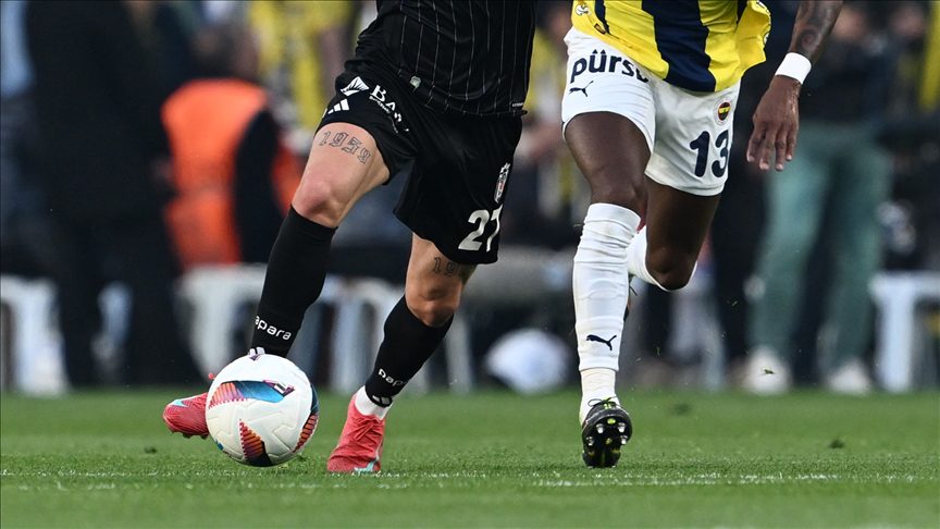 Günün spor sayfalarında, spor gündeminden en yeni gelişmeler ve transfer