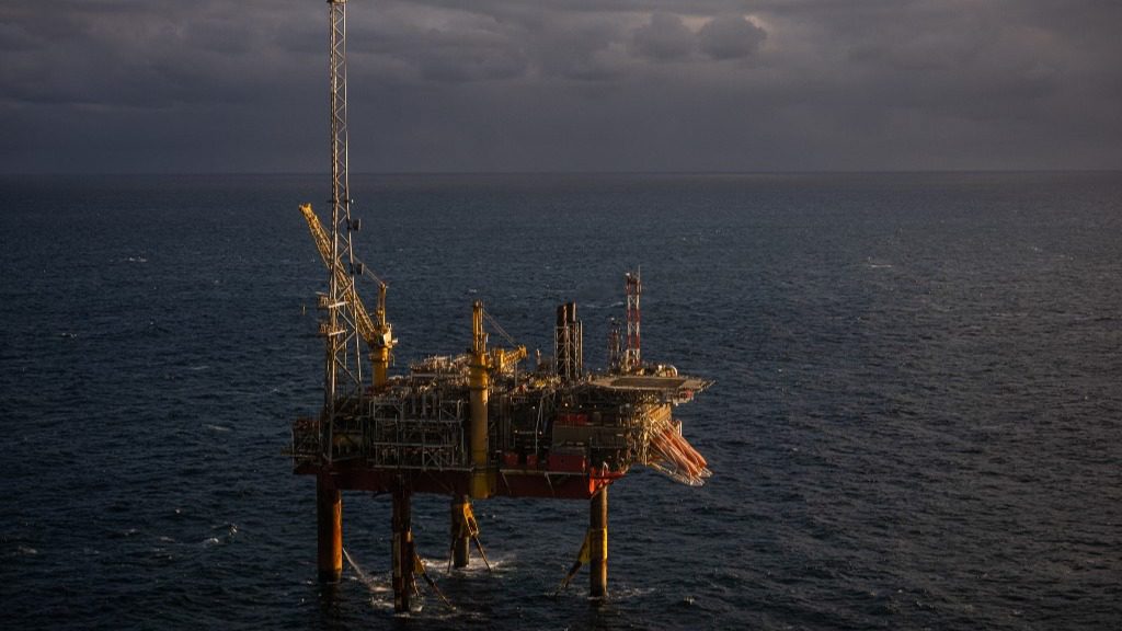 İran savaşı ve Hürmüz Boğazı’nın kapanmasıyla yükselen petrol fiyatları, Norveç’in