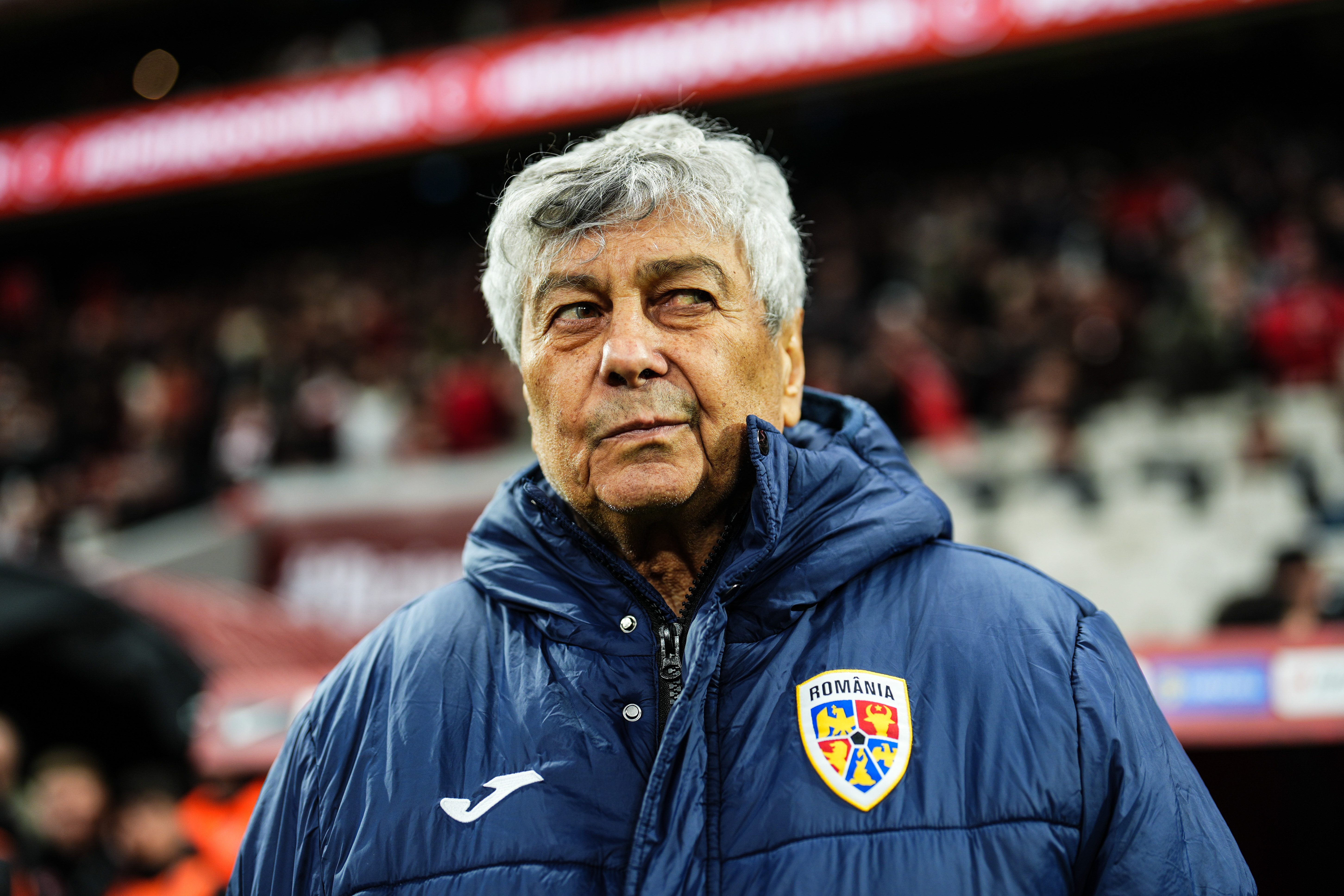 Teknik direktör Mircea Lucescu, tedavi gördüğü hastanede kalp krizi geçirdi.