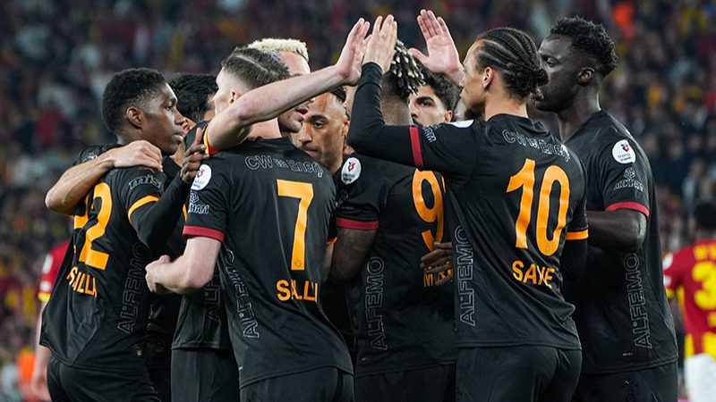 Galatasaray'ın devre arasında kadrosuna kattığı Yaser Asprilla için dikkat çeken