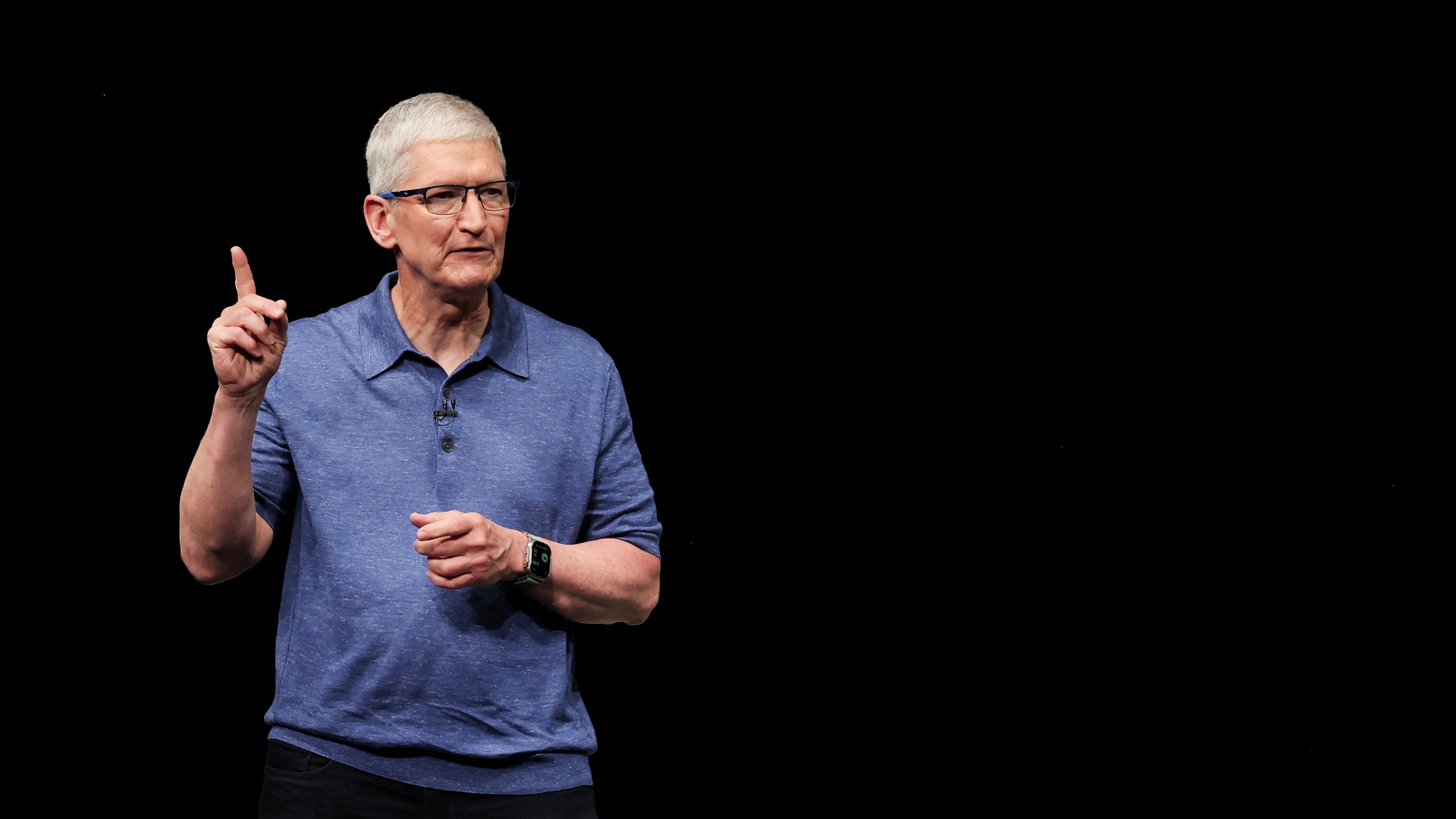 Apple'ın CEO'su Tim Cook'un 1 Eylül 2026'da görevden ayrılacağı ve