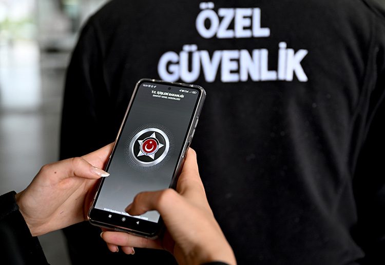 Özel güvenlik görevlisi olma hayaliyle yola çıkan binlerce aday için