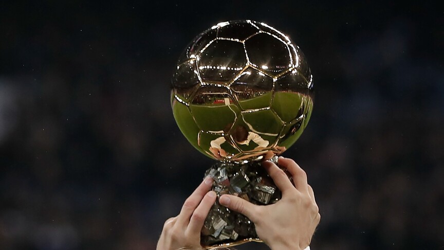 Futbol dünyasının en prestijli bireysel ödüllerinden Ballon d'Or (Altın Top),
