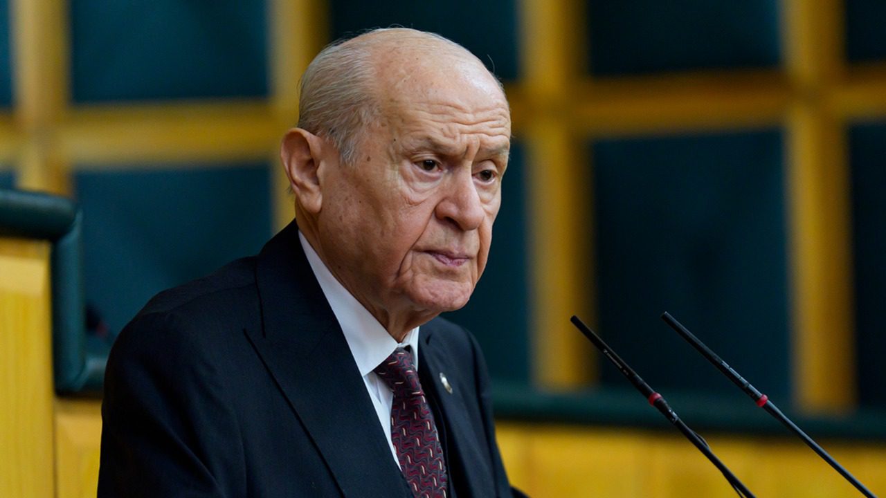 MHP Genel Başkanı Bahçeli, Süper Lig'e yükselen Arca Çorum FK'yi