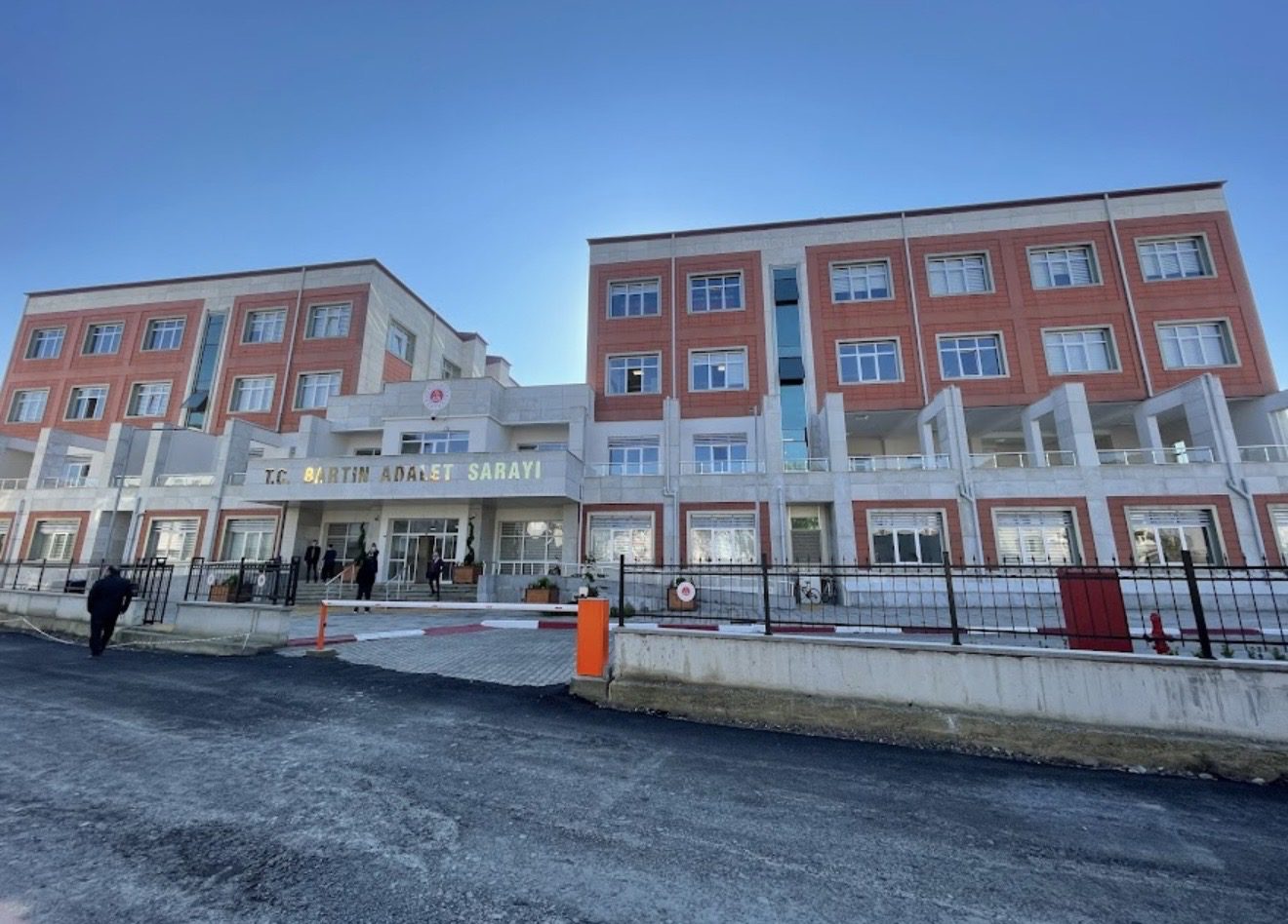 Bartın'da 13 yaşındaki kız çocuğuna cinsel istismar suçlamasıyla 33 şüpheli