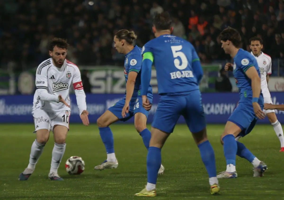 Süper Lig'de sezonun son haftası başladı. Son maçına Rize deplasmanında