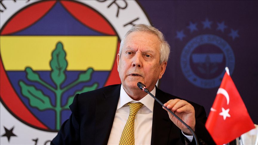 Fenerbahçe'de camia yine büyük bir seçime hazırlanırken eski başkan Aziz