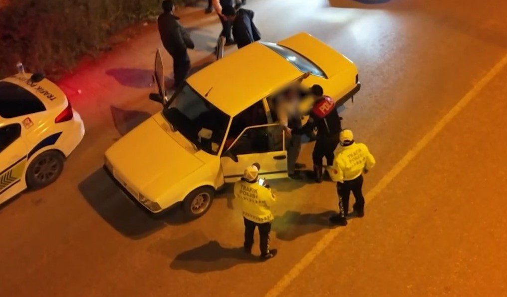 Gaziantep'te polis ekiplerince yapılan dron destekli 'Narko-Alan' uygulamasında aranan 7