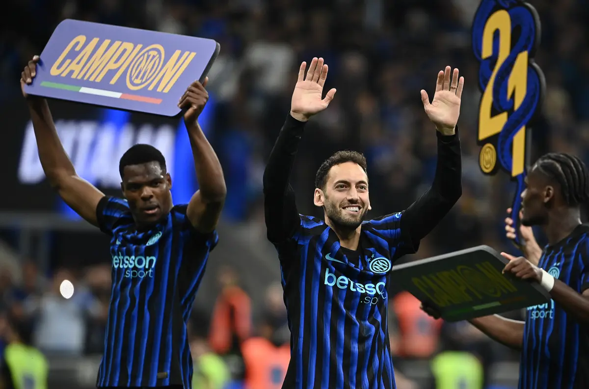 Serie A'da Parma'yı 2-0 yenen Inter, şampiyonluğunu ilan etti. Milli