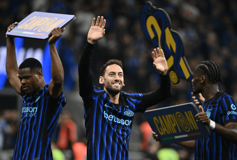 İtalya Birinci Futbol Ligi (Serie A) lideri Inter, bitime üç