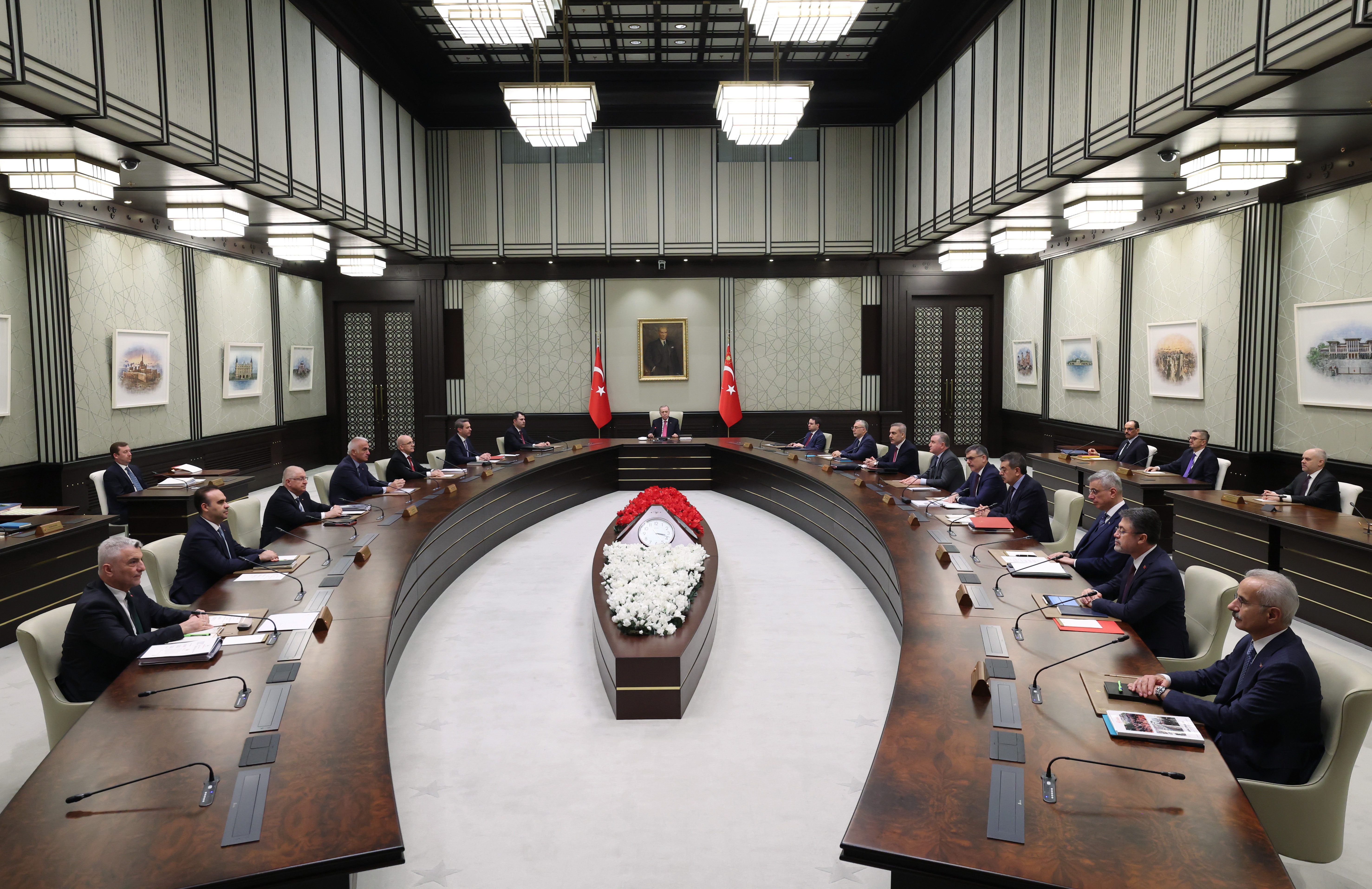 Cumhurbaşkanlığı Kabinesi Cumhurbaşkanı Recep Tayyip Erdoğan başkanlığında toplanacak. Beştepe’de yapılacak