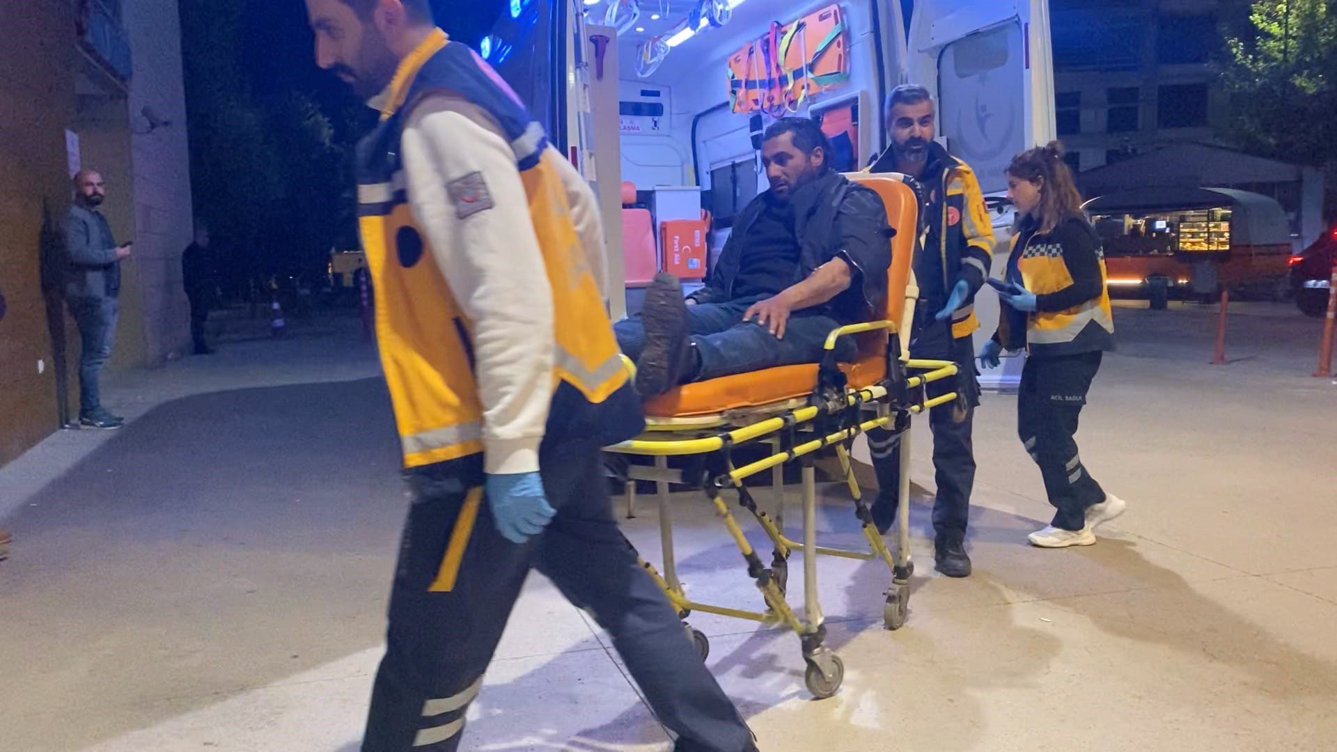 Bursa'nın İnegöl ilçesinde meydana gelen kazada motosiklet ile çarpışan bisikletin