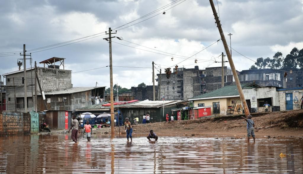 Kenya'nın farklı bölgelerinde etkili olan şiddetli yağışın yol açtığı sellerde