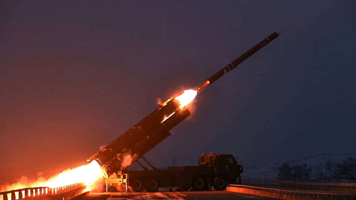 Kuzey Kore füze denemelerine kaldığı yerden devam ediyor. Pyongyang yönetimi