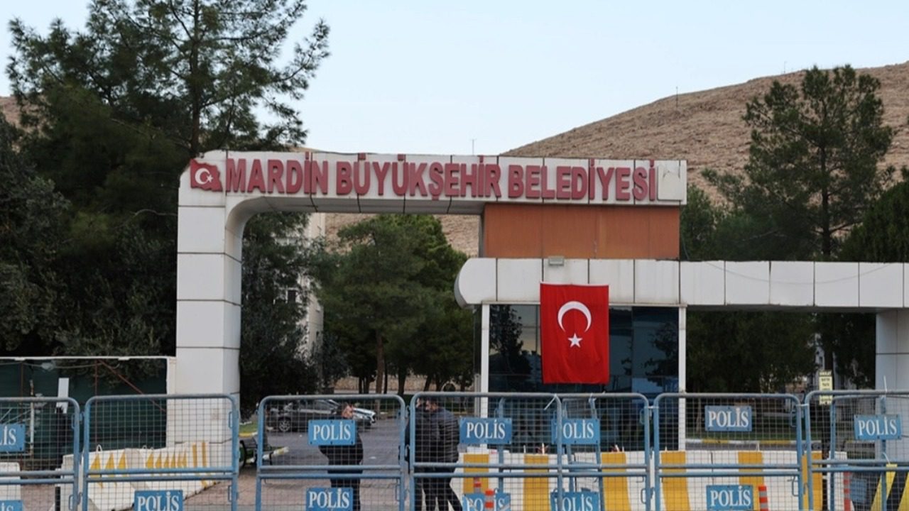 Mardin Büyükşehir Belediyesi'ne bir buçuk sene önce kayyum olarak atanan