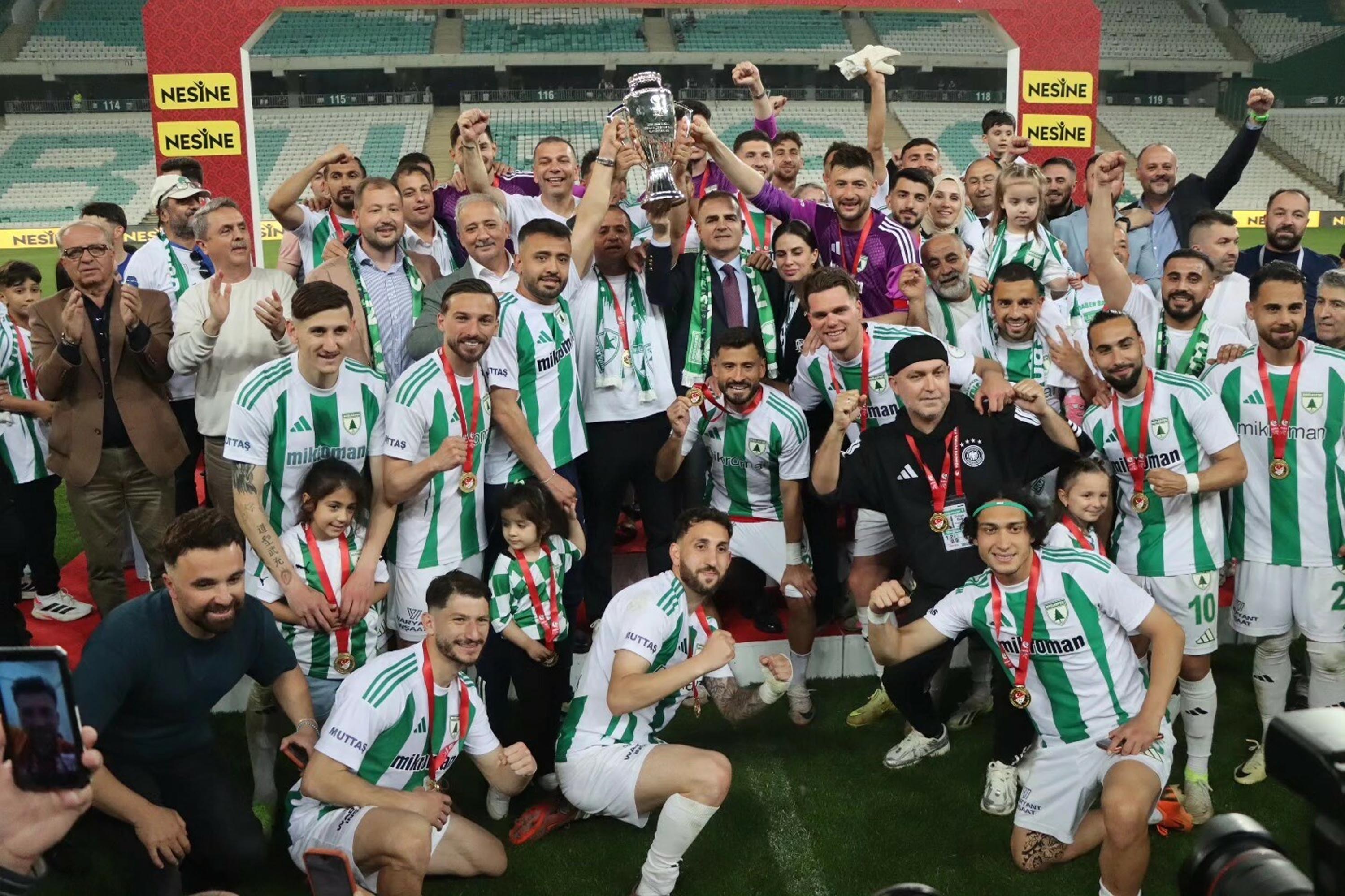 Muğlaspor cephesinden tarihi zafer sonrası  "Bir şehir yeniden ayağa