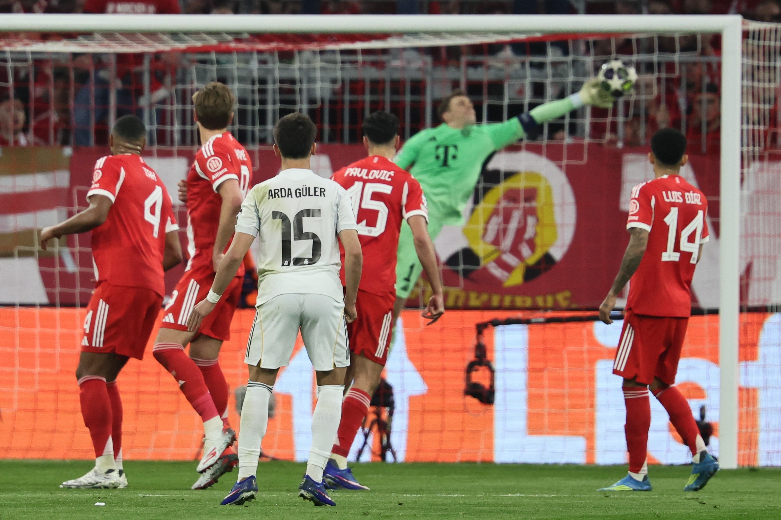 Real Madrid'de forma giyen milli oyuncu Arda Güler, UEFA Şampiyonlar