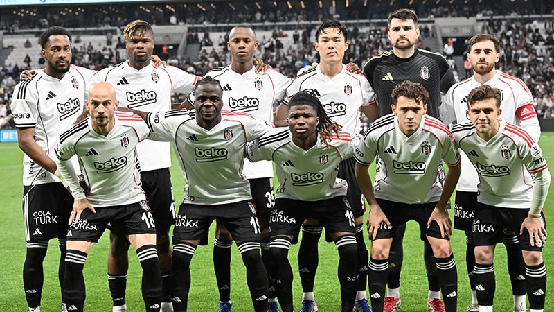 Süper Lig'in son haftasında Rizespor deplasmanına çıkan Beşiktaş'ta sıcak gelişmeler