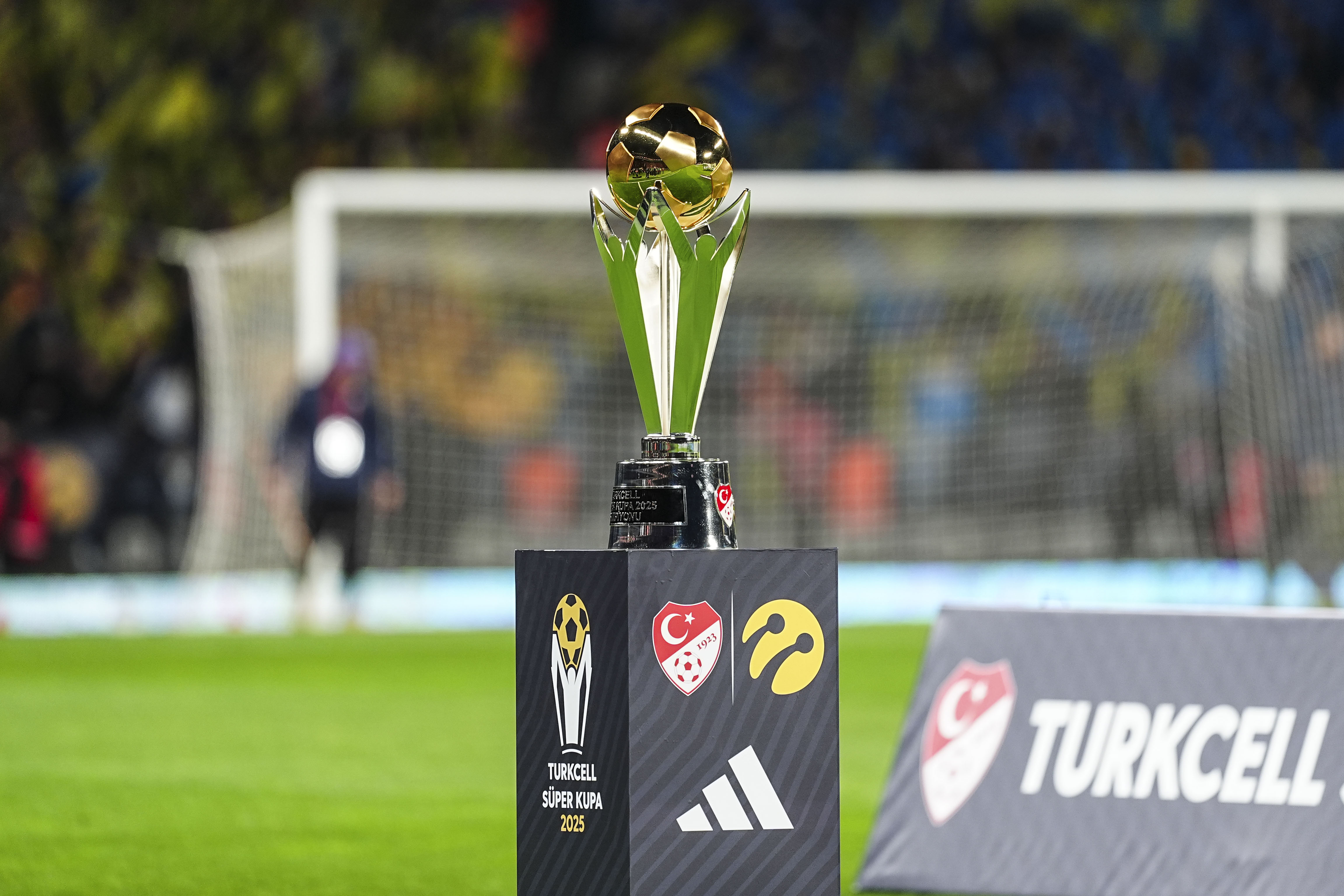 Türkiye Kupası finalinin ardından Süper Kupa eşleşmeleri de belli oldu.