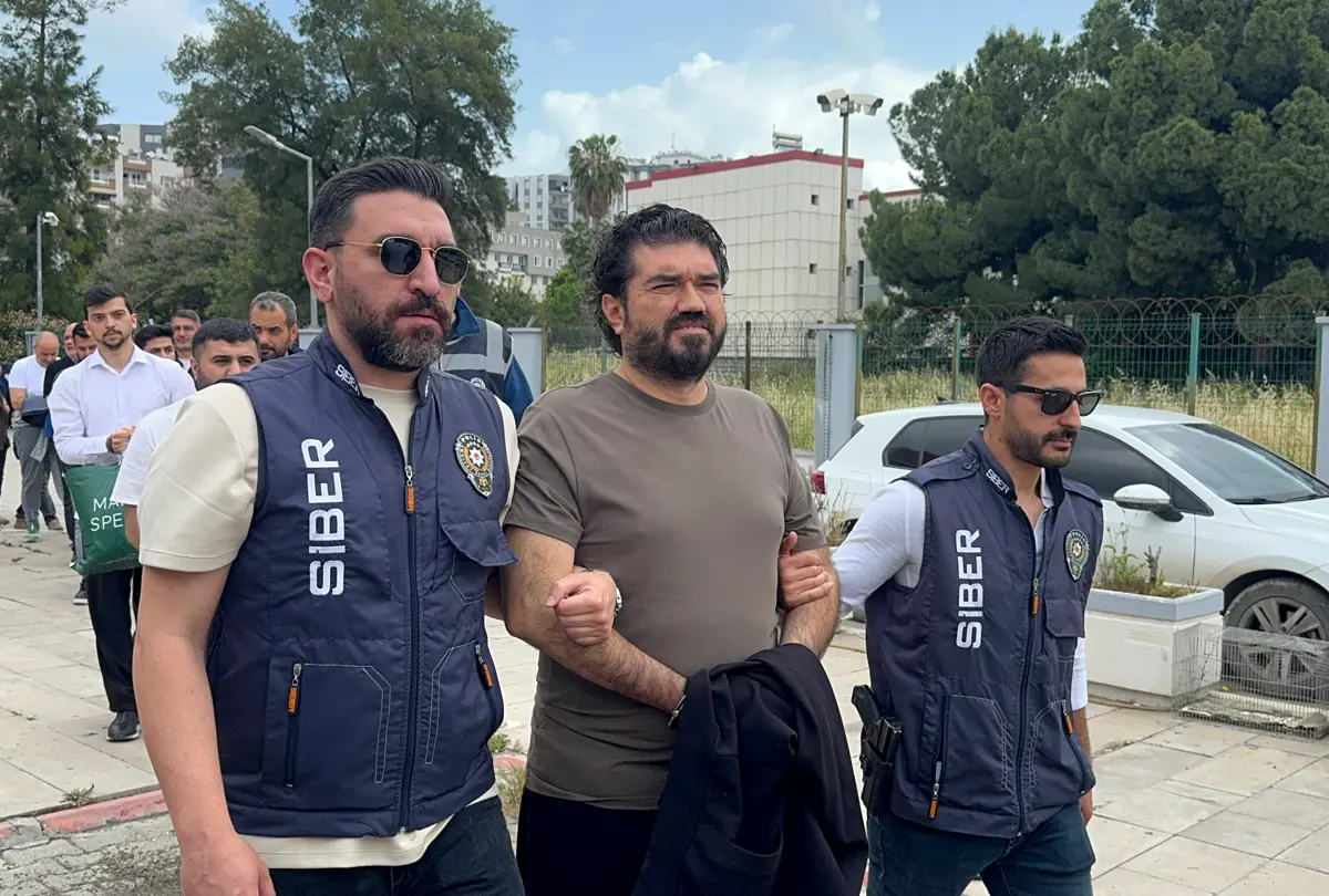 Adana merkezli yürütülen yasa dışı bahis operasyonu kapsamında gözaltına alınan