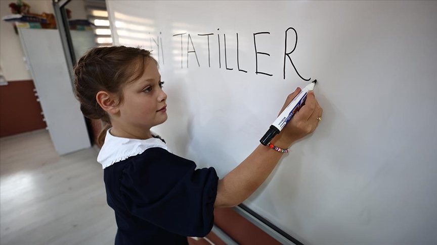 Yarın 18 milyon öğrenci, karne alarak yaz tatiline girecek. 2026-2027