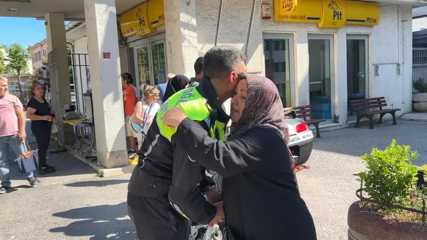 Yükseköğretim Kurumları Sınavı (YKS) nedeniyle açık olan nüfus müdürlüklerinde; cumartesi