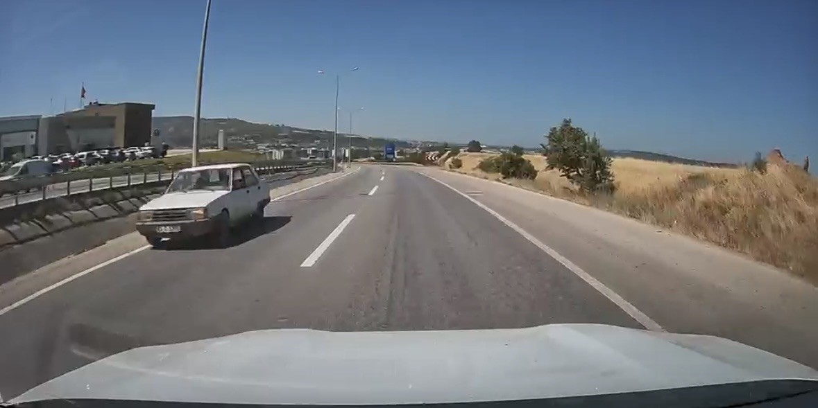 Çanakkale-Bursa kara yolunda ters yönde giden ve 3,12 promil alkollü