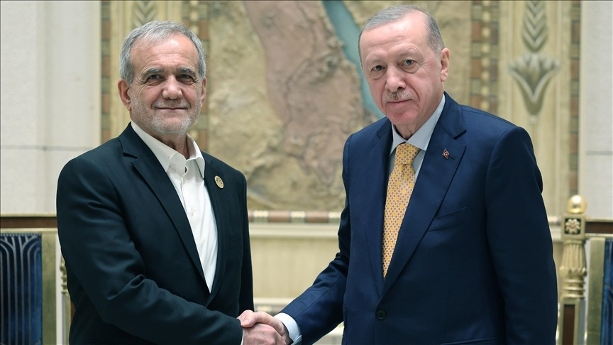Cumhurbaşkanı Recep Tayyip Erdoğan, İran Cumhurbaşkanı Mesud Pezeşkiyan ve Irak