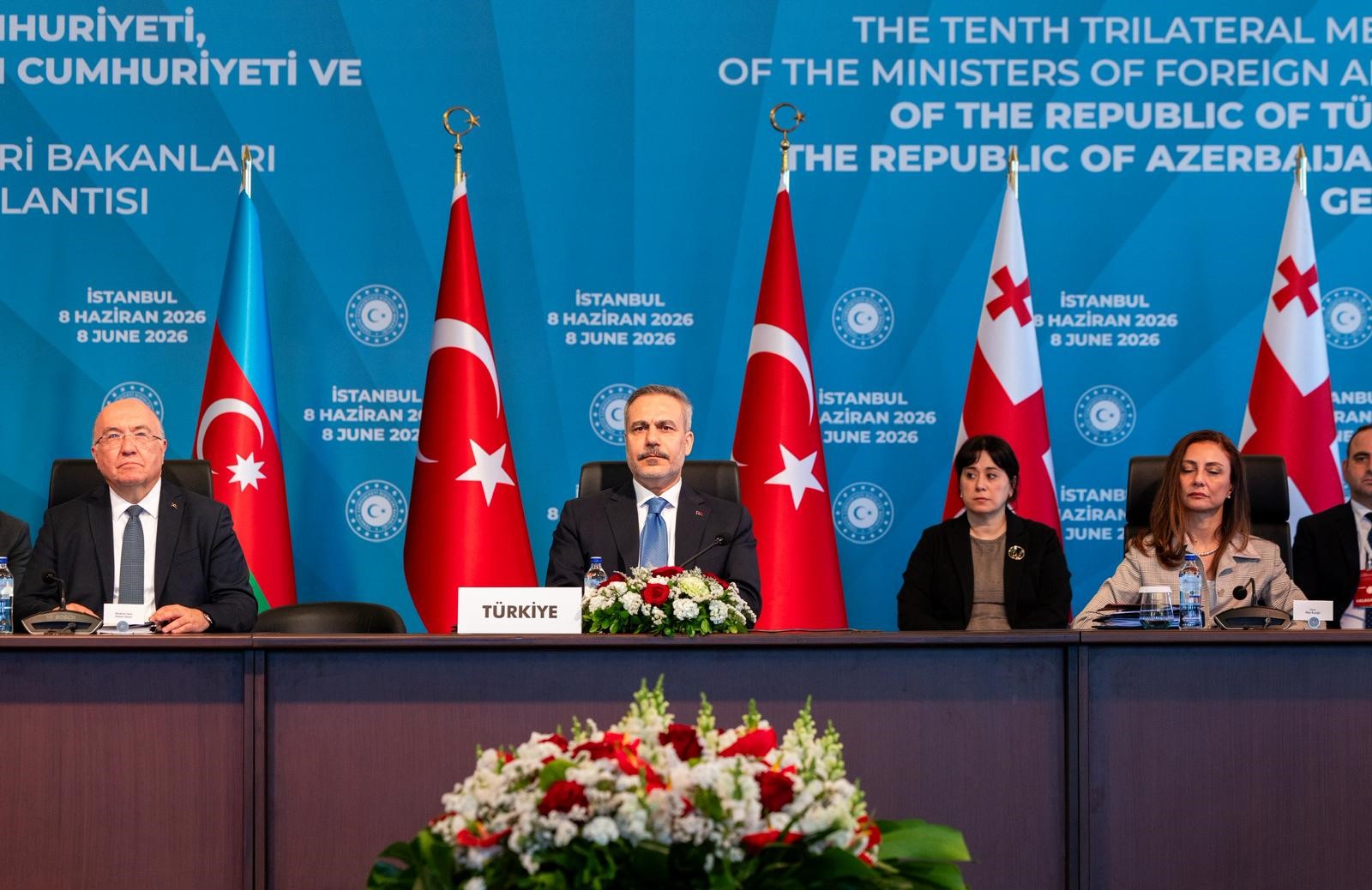Dışişleri Bakanı Fidan Türkiye, Azerbaycan ve Gürcistan'ın İstanbul'da bir araya