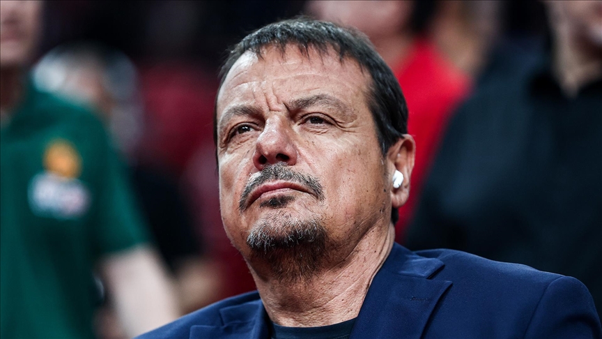 Yunanistan ekibi Panathinaikos'ta Ergin Ataman ile yolların ayrılmasının ardından yeni