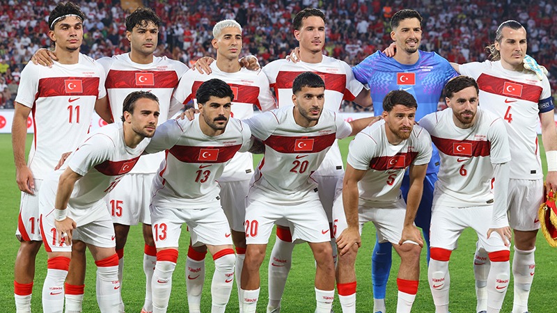 Süper Lig şampiyonu Galatasaray, transferde harekete geçti. Sarı-kırmızılıların gündemindeki milli