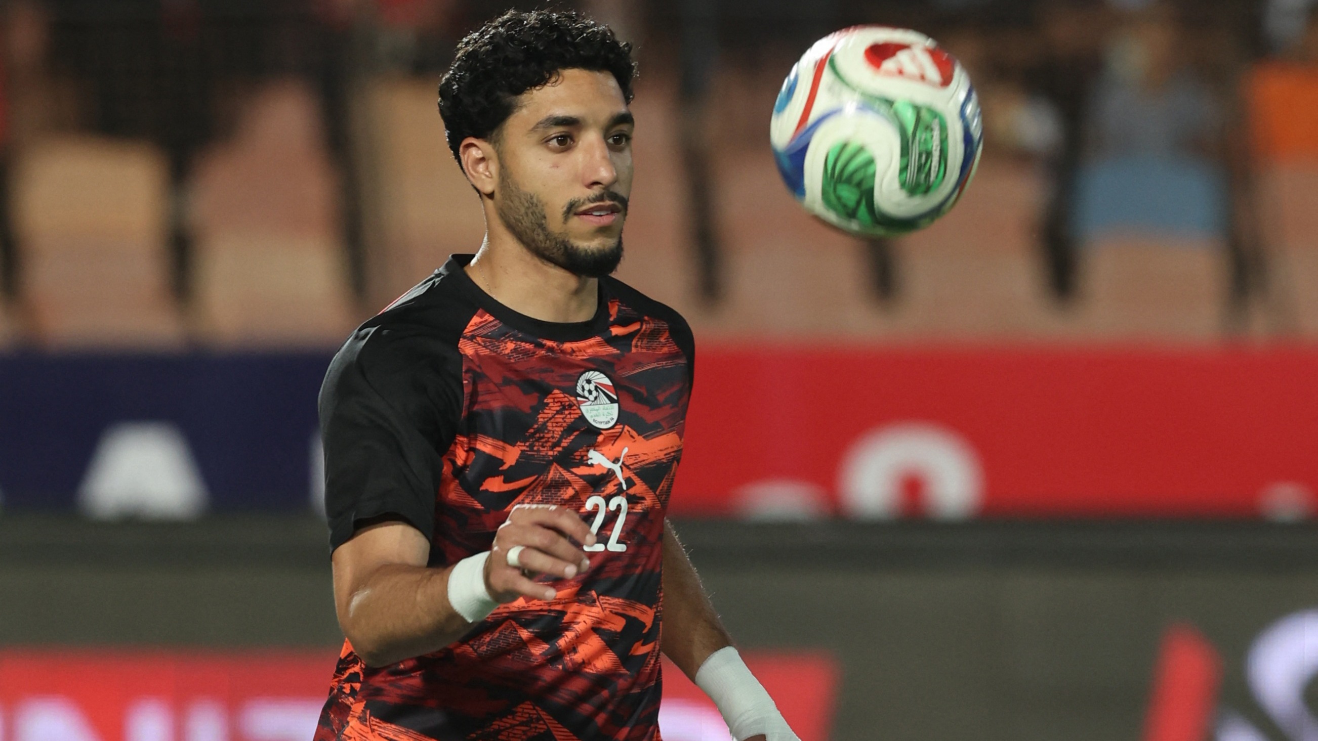 Günün spor sayfalarında, spor gündeminden en yeni gelişmeler ve transfer
