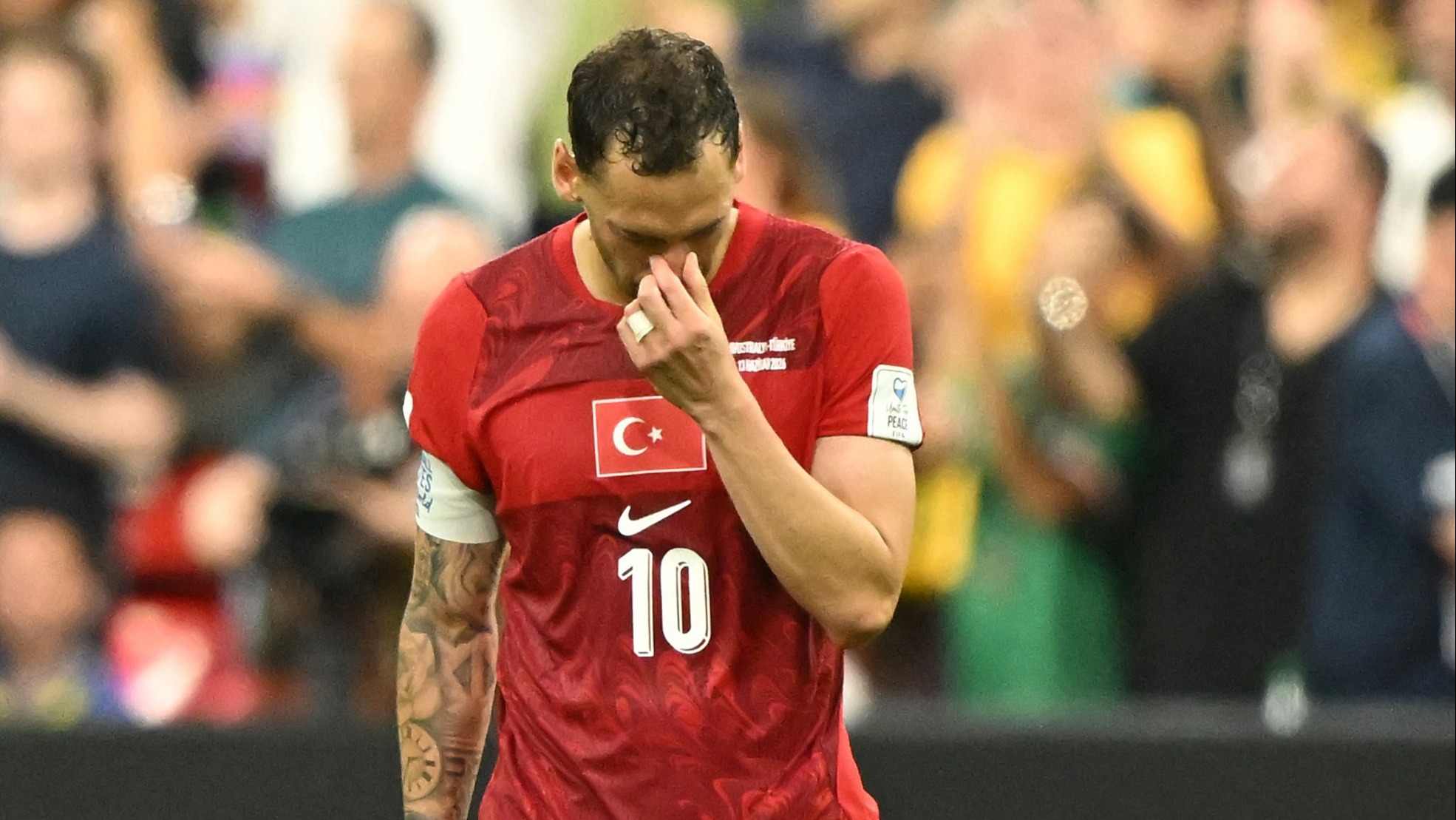 A Milli Takım'ın kaptanı Hakan Çalhanoğlu, Paraguay maçı sonrasında açıklamalarda