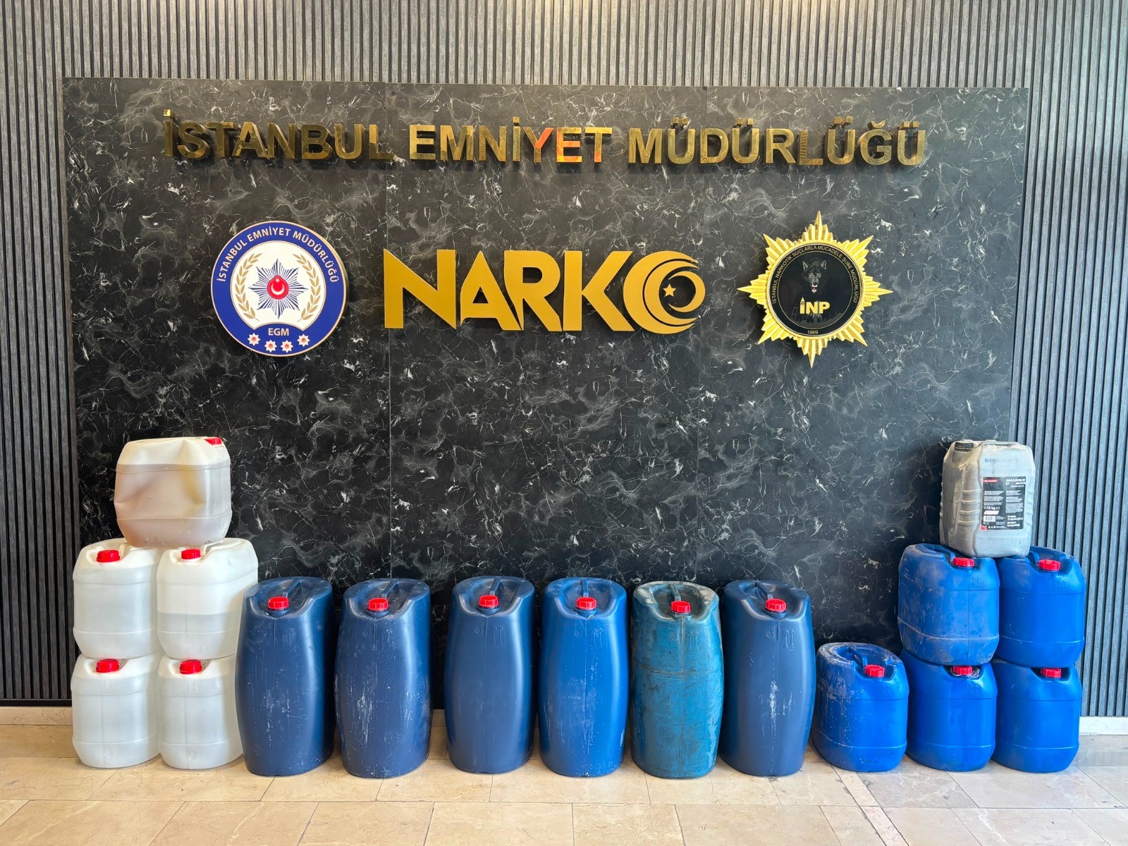 İstanbul’un iki ilçesinde düzenlenen uyuşturucu operasyonunda 519 kilo 50 gram