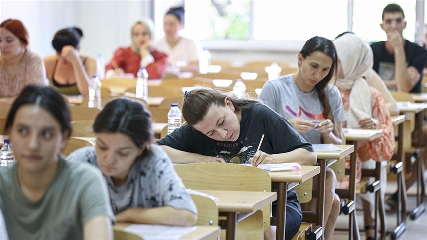 Kamuda memur olma hayaliyle aylardır yoğun bir tempoda ders çalışan