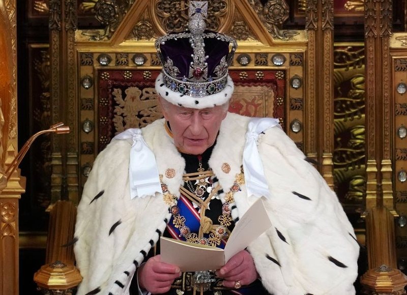 İngiltere Kralı Charles, Buckingham Sarayı'ndaki 10 yıllık restorasyon çalışması gelecek