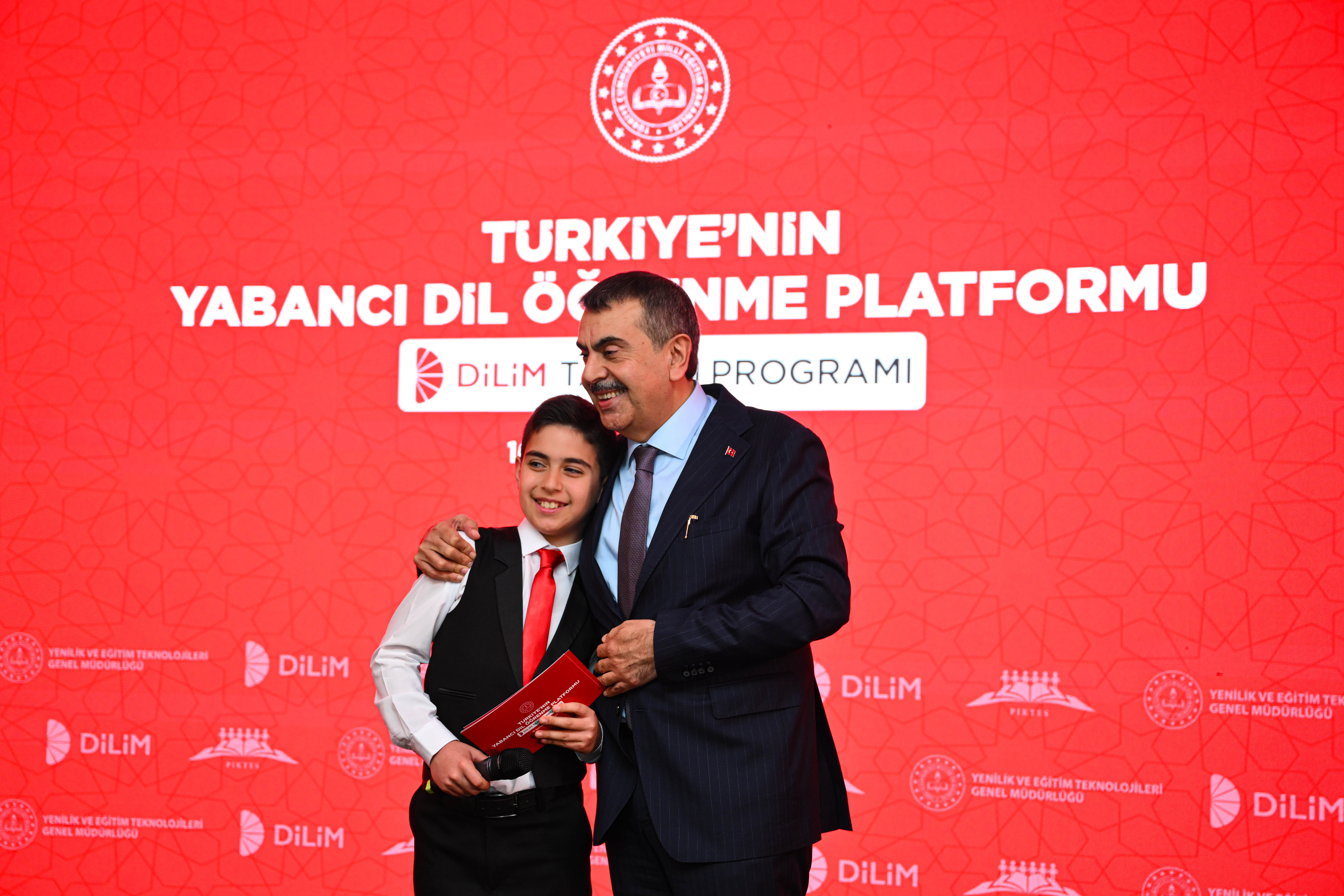 Milli Eğitim Bakanlığı, (MEB) İngilizce öğrenimini kolaylaştıracak yeni bir uygulamayı