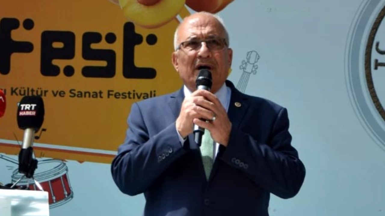 Kendisini "polis" olarak tanıtıp İYİ Parti Mersin Milletvekili Burhanettin Kocamaz'ın