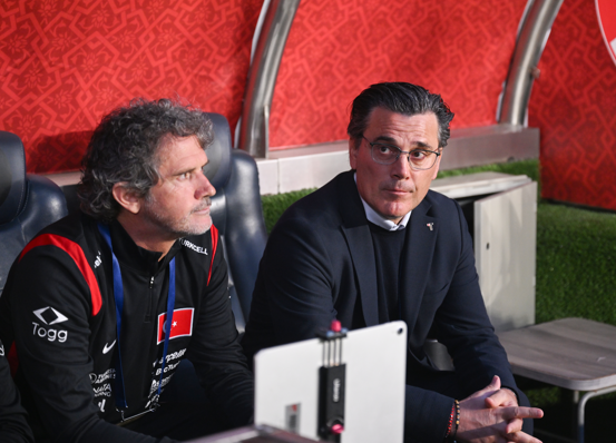 A Milli Futbol Takım'nın 4-0 kazandığı maçtan önce Montella'nın görüntüsü