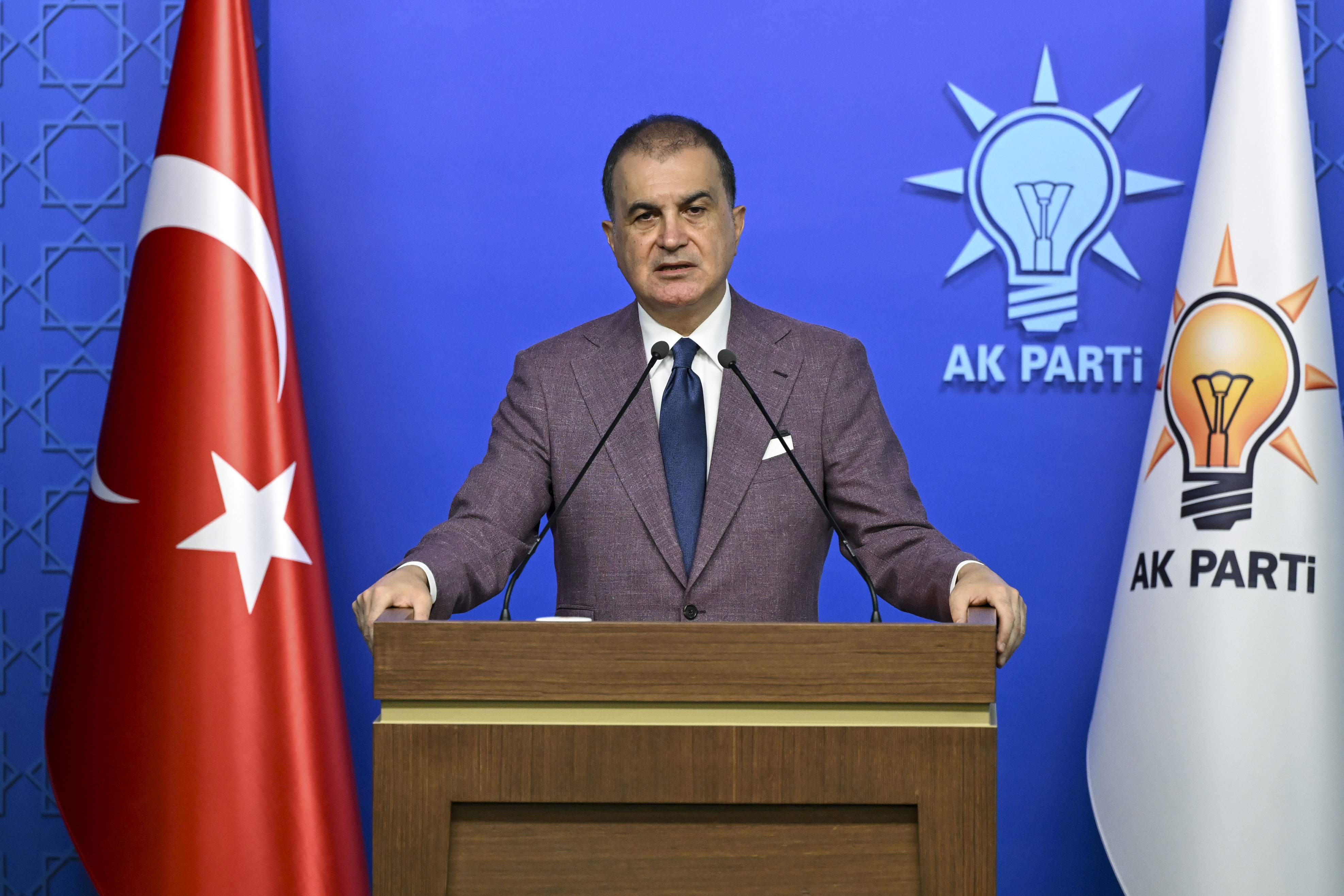AK Parti Sözcüsü Ömer Çelik, Terörsüz Türkiye sürecinde yeni bir