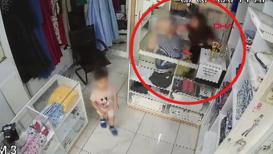 Bolu'da pantolon paçasını yaptıran kadın, ücret konusunda tartıştığı terzinin kızını