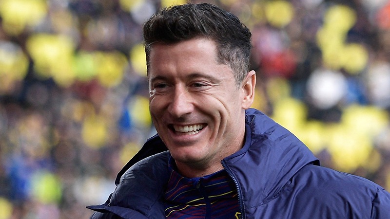 Barcelona'dan ayrılan golcü oyuncu Robert Lewandowski'nin eşi Anna, Türkiye'ye transfer