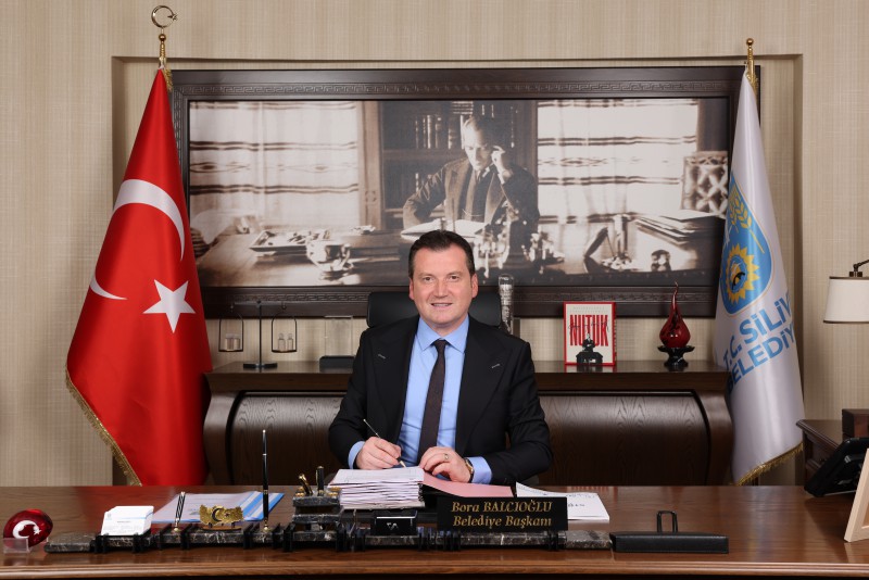 İstanbul'da CHP'li Silivri Belediyesi'ne yönelik yolsuzluk operasyonunda aralarında Belediye Başkanı