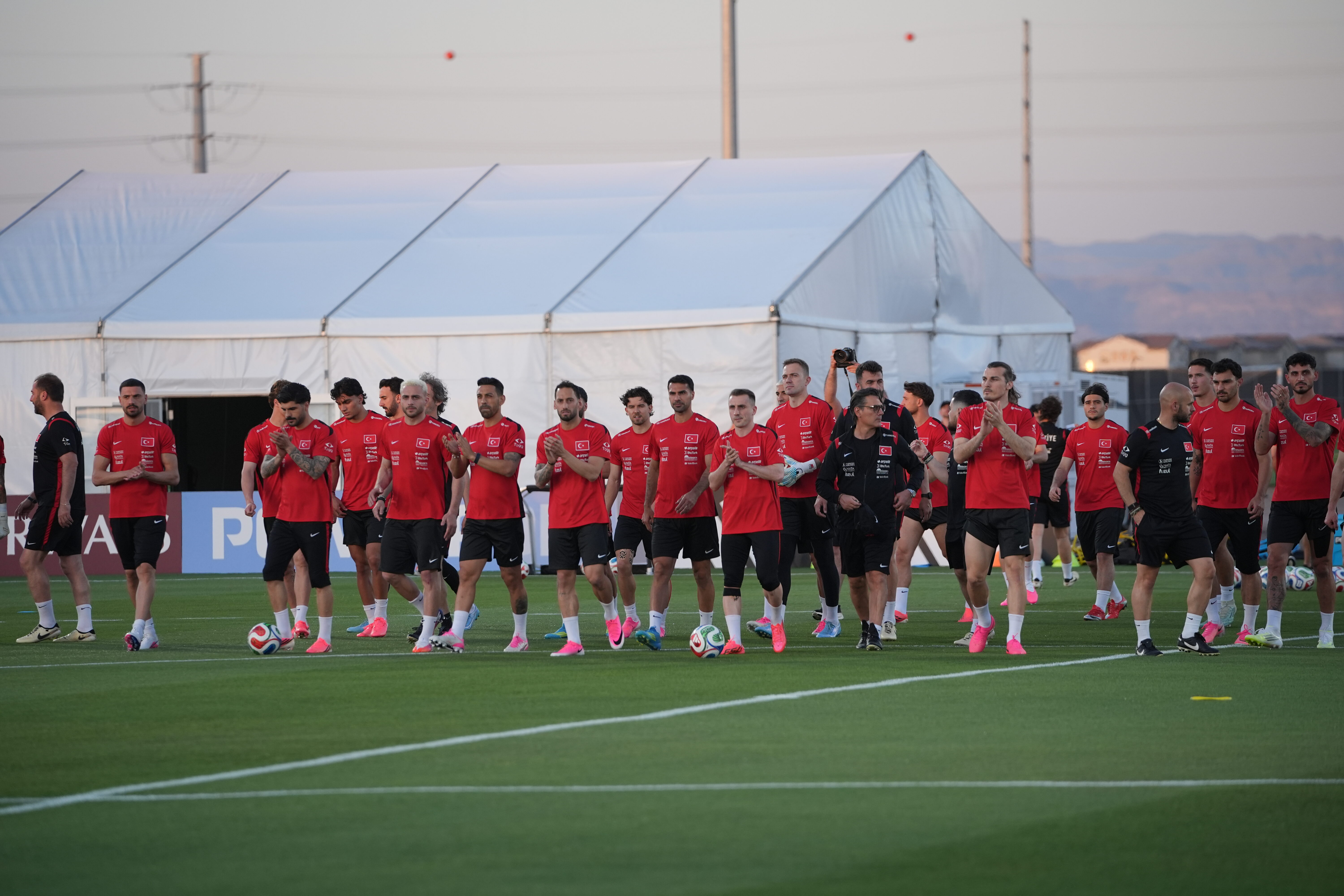 2026 FIFA Dünya Kupası'ndaki maçları yayımlayacak TRT, frekans bilgileriyle ilgili