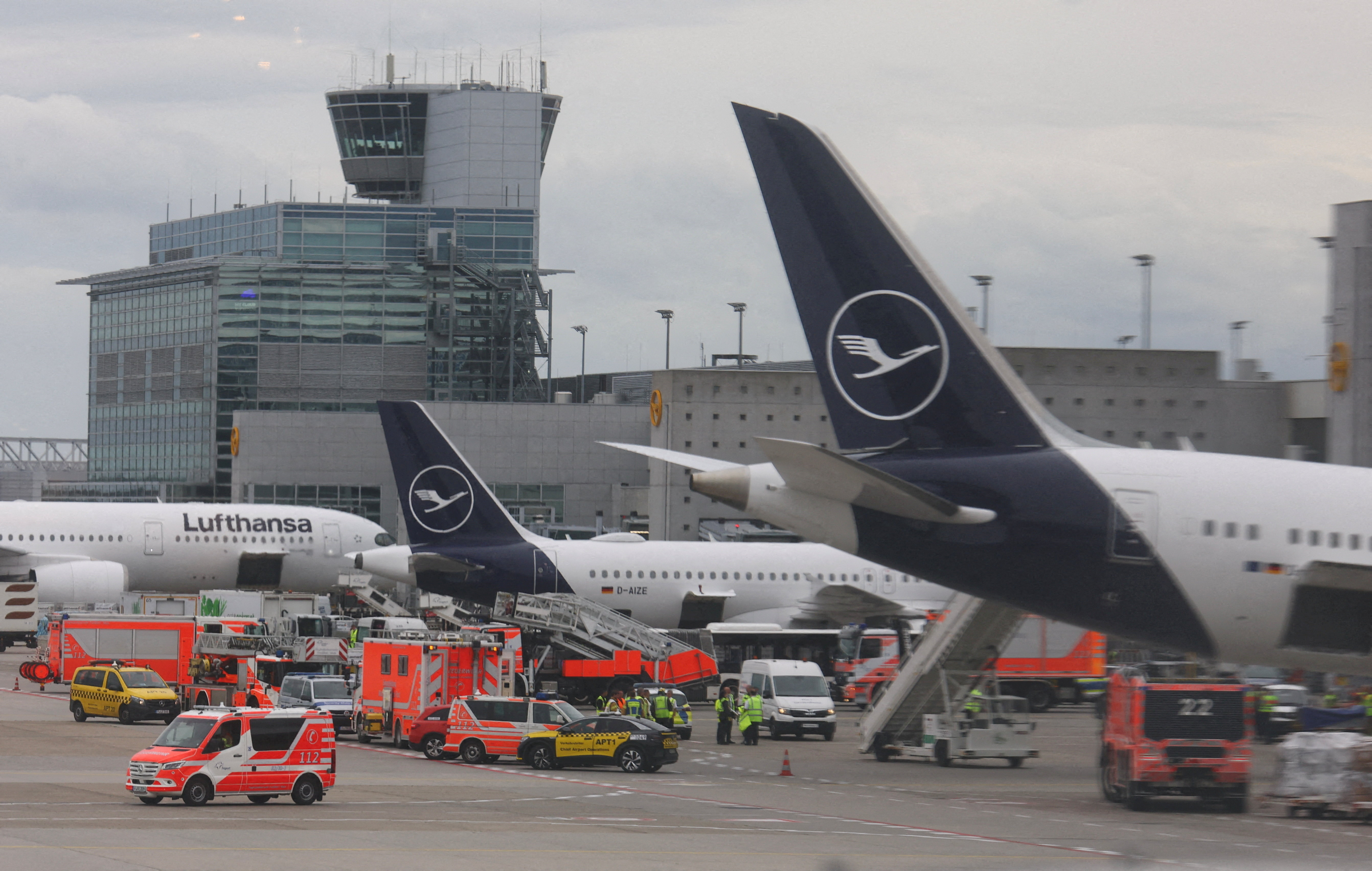 Alman hava yolu şirketi Lufthansa'ya ait bir Boeing 787-9 Dreamliner