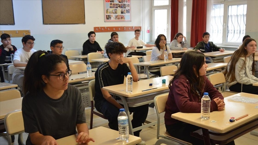 Yükseköğretim Kurumları Sınavı (YKS) için heyecanlı bekleyişi sürerken, üniversite hayalleri